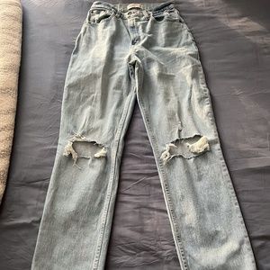 Abercrombie Curve Love Ultra High Rise 90's Straight Jean